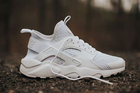 fake nike huaraches white|nike huarache white and black.